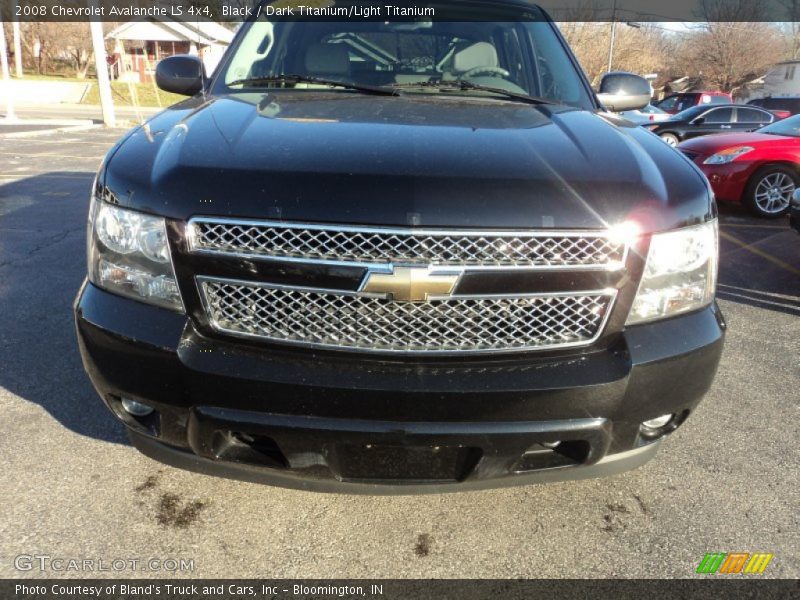 Black / Dark Titanium/Light Titanium 2008 Chevrolet Avalanche LS 4x4