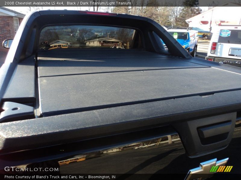 Black / Dark Titanium/Light Titanium 2008 Chevrolet Avalanche LS 4x4