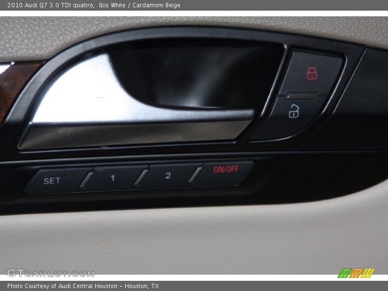 Ibis White / Cardamom Beige 2010 Audi Q7 3.0 TDI quattro
