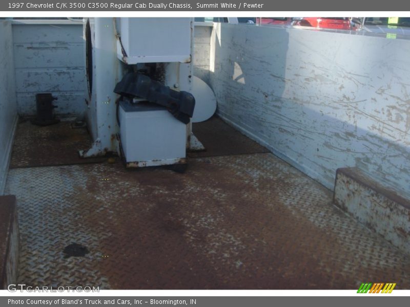 Summit White / Pewter 1997 Chevrolet C/K 3500 C3500 Regular Cab Dually Chassis