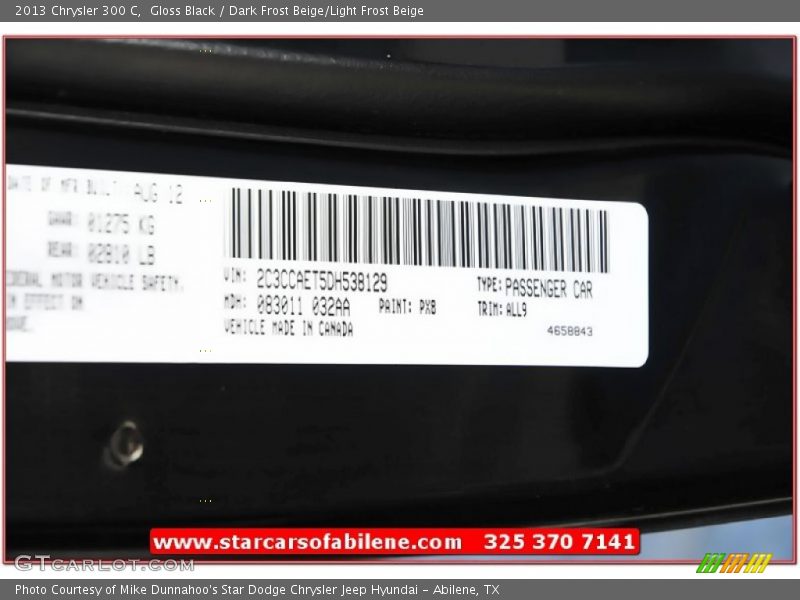 Gloss Black / Dark Frost Beige/Light Frost Beige 2013 Chrysler 300 C