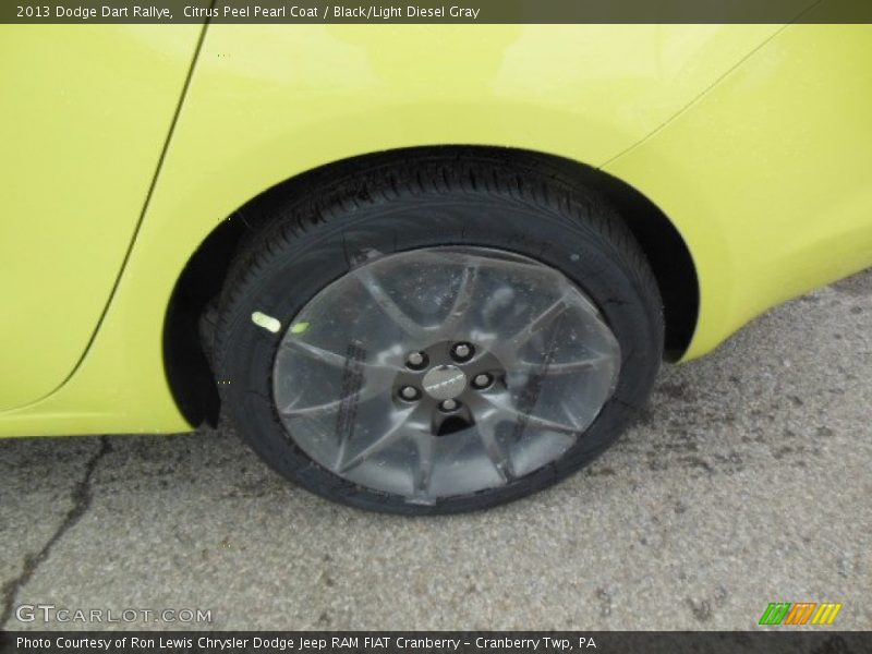 Citrus Peel Pearl Coat / Black/Light Diesel Gray 2013 Dodge Dart Rallye