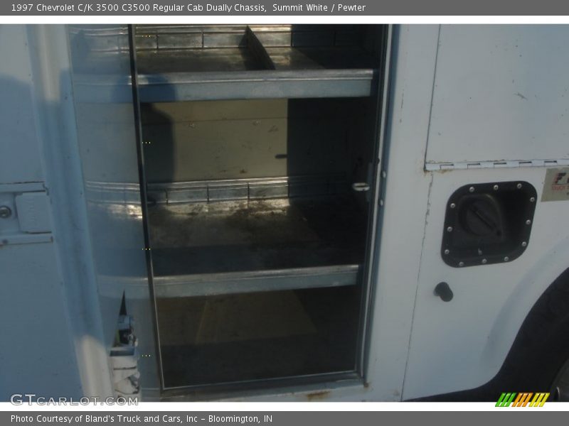 Summit White / Pewter 1997 Chevrolet C/K 3500 C3500 Regular Cab Dually Chassis