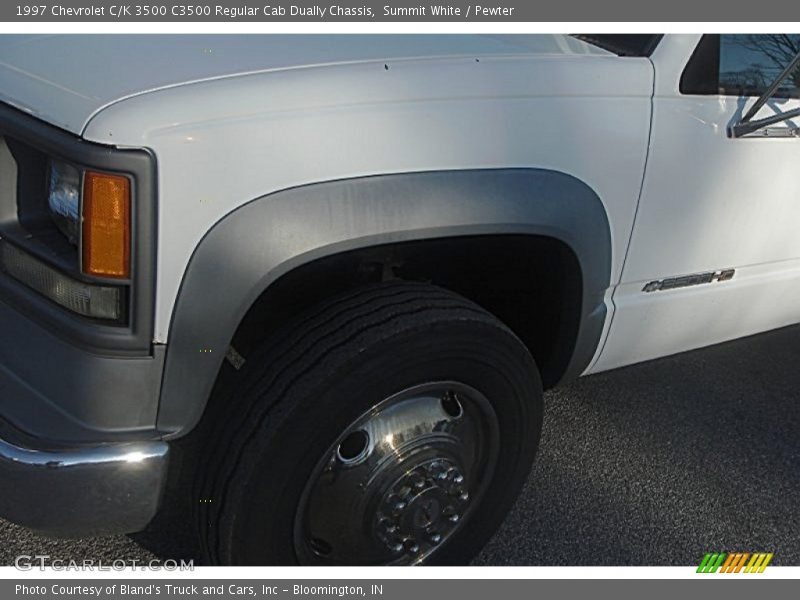 Summit White / Pewter 1997 Chevrolet C/K 3500 C3500 Regular Cab Dually Chassis