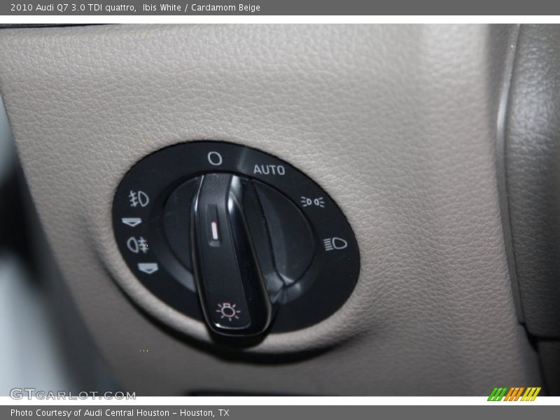 Ibis White / Cardamom Beige 2010 Audi Q7 3.0 TDI quattro