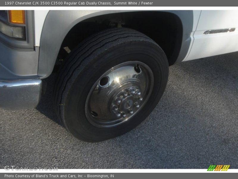 Summit White / Pewter 1997 Chevrolet C/K 3500 C3500 Regular Cab Dually Chassis