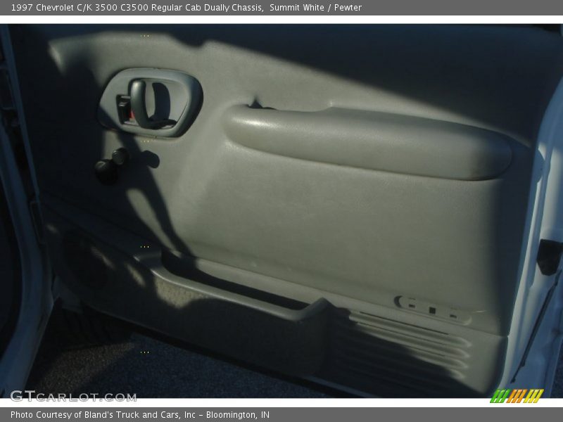 Summit White / Pewter 1997 Chevrolet C/K 3500 C3500 Regular Cab Dually Chassis
