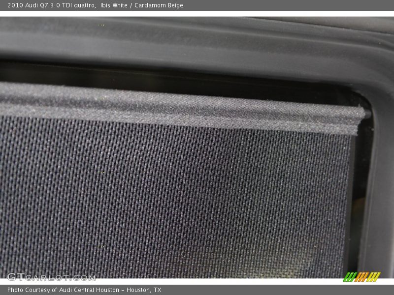 Ibis White / Cardamom Beige 2010 Audi Q7 3.0 TDI quattro
