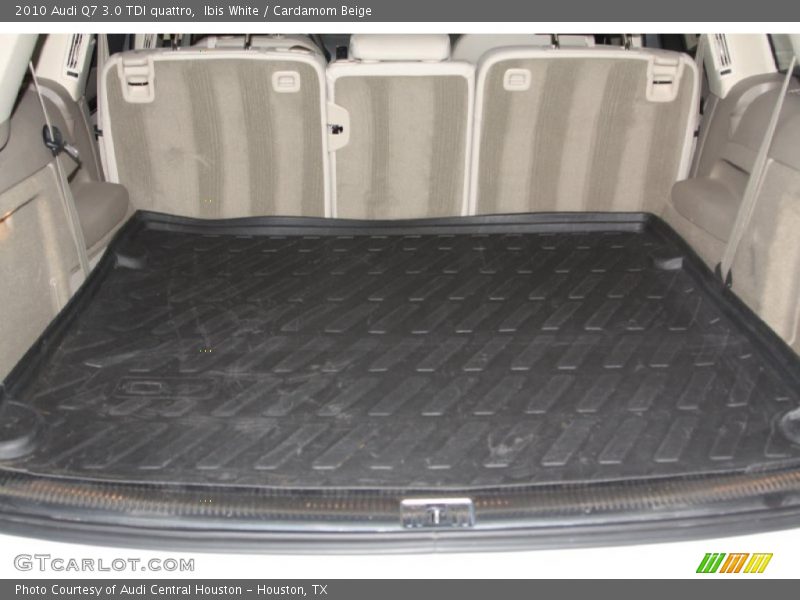 Ibis White / Cardamom Beige 2010 Audi Q7 3.0 TDI quattro