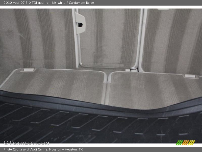 Ibis White / Cardamom Beige 2010 Audi Q7 3.0 TDI quattro