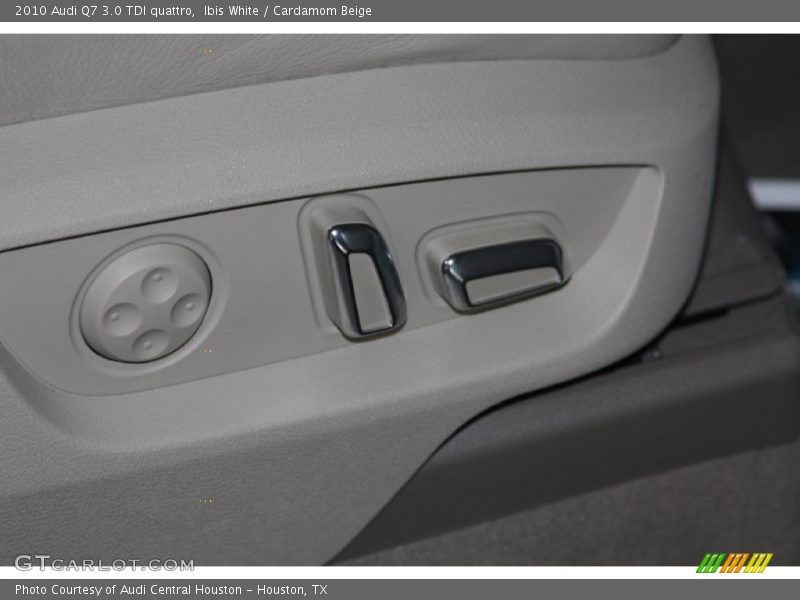Ibis White / Cardamom Beige 2010 Audi Q7 3.0 TDI quattro