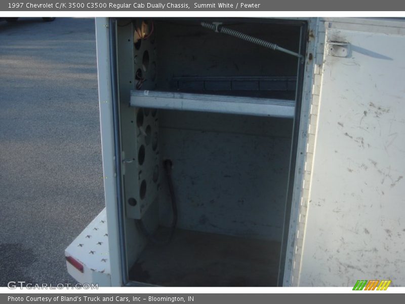 Summit White / Pewter 1997 Chevrolet C/K 3500 C3500 Regular Cab Dually Chassis