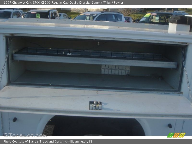 Summit White / Pewter 1997 Chevrolet C/K 3500 C3500 Regular Cab Dually Chassis