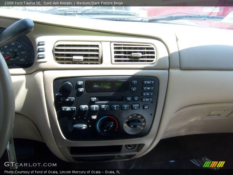 Gold Ash Metallic / Medium/Dark Pebble Beige 2006 Ford Taurus SE