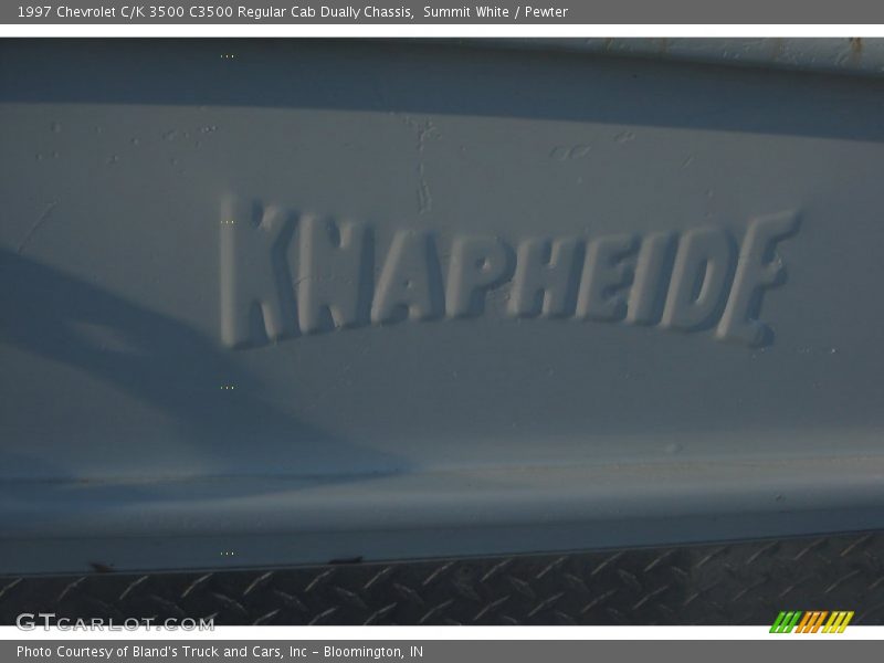 Summit White / Pewter 1997 Chevrolet C/K 3500 C3500 Regular Cab Dually Chassis