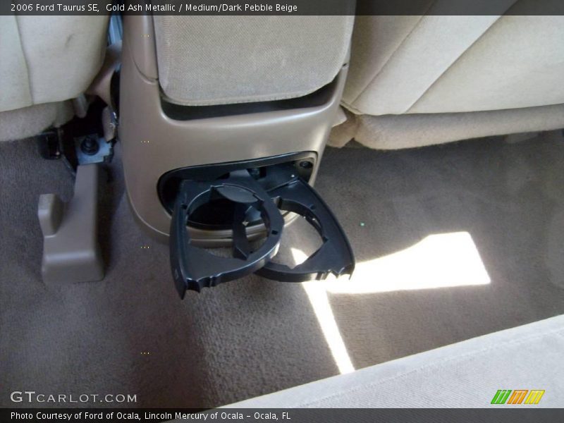 Gold Ash Metallic / Medium/Dark Pebble Beige 2006 Ford Taurus SE