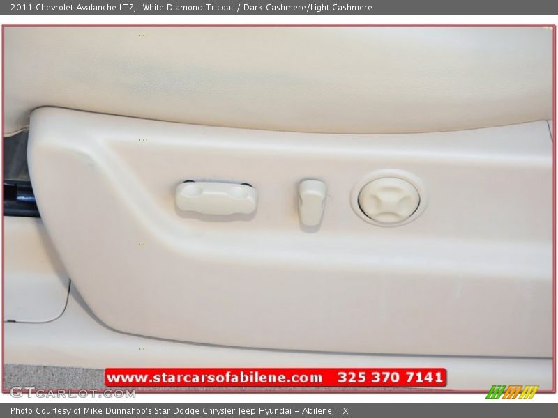 White Diamond Tricoat / Dark Cashmere/Light Cashmere 2011 Chevrolet Avalanche LTZ