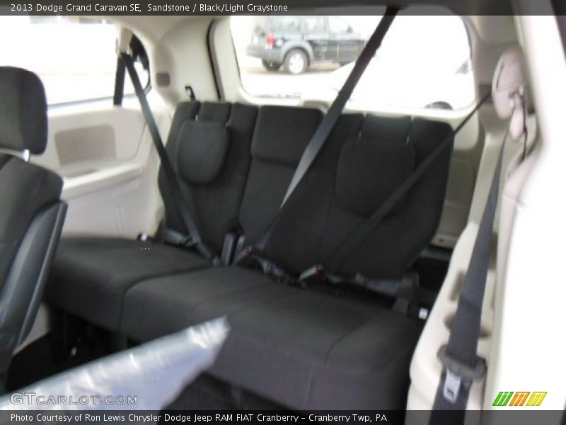 Sandstone / Black/Light Graystone 2013 Dodge Grand Caravan SE