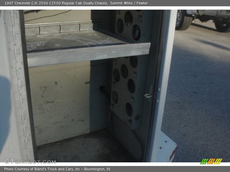Summit White / Pewter 1997 Chevrolet C/K 3500 C3500 Regular Cab Dually Chassis