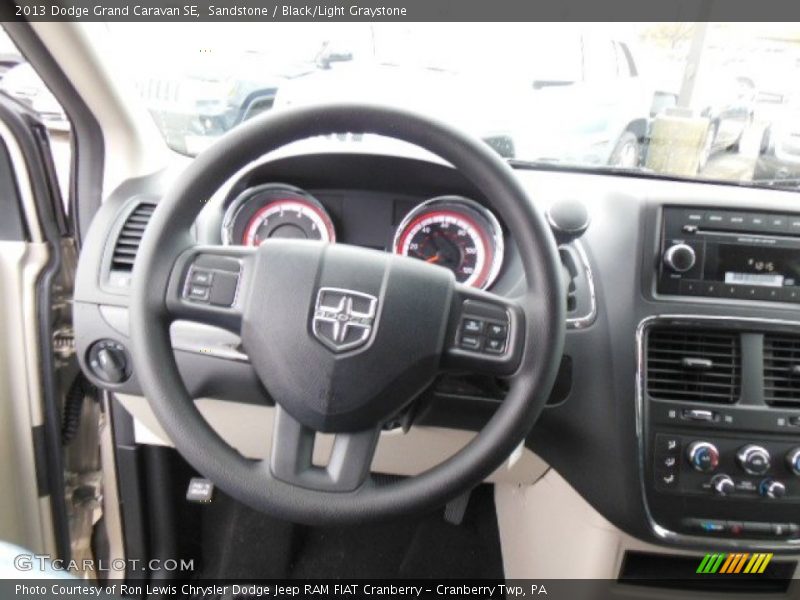 Sandstone / Black/Light Graystone 2013 Dodge Grand Caravan SE