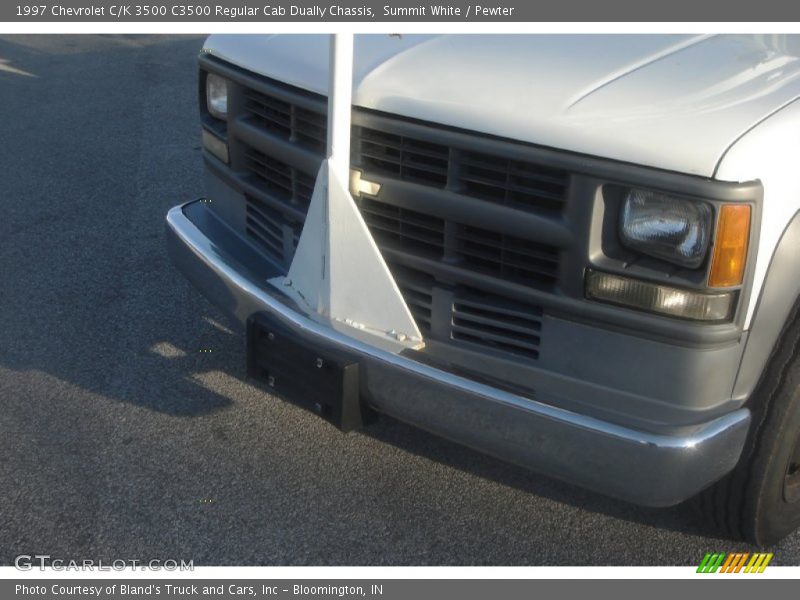 Summit White / Pewter 1997 Chevrolet C/K 3500 C3500 Regular Cab Dually Chassis