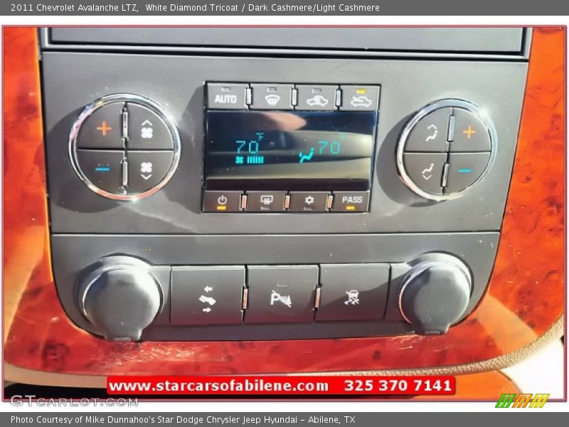 White Diamond Tricoat / Dark Cashmere/Light Cashmere 2011 Chevrolet Avalanche LTZ