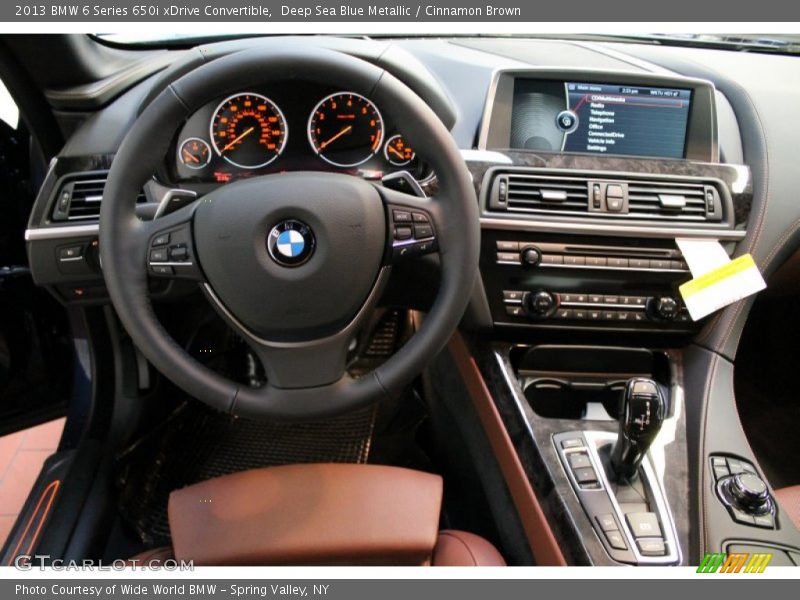 Dashboard of 2013 6 Series 650i xDrive Convertible