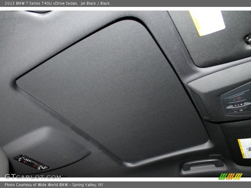 Sunroof of 2013 7 Series 740Li xDrive Sedan