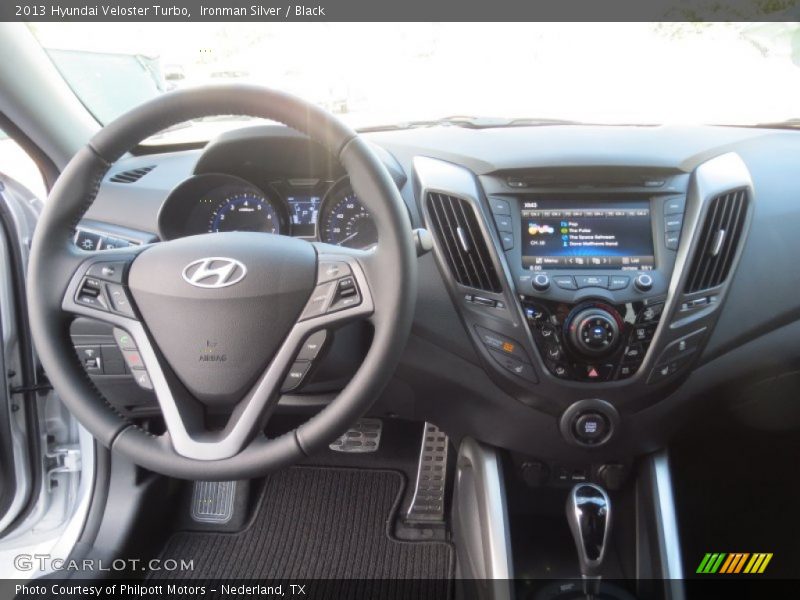 Dashboard of 2013 Veloster Turbo