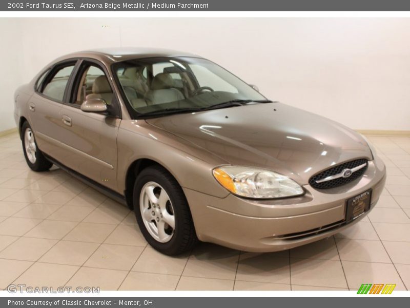 Arizona Beige Metallic / Medium Parchment 2002 Ford Taurus SES