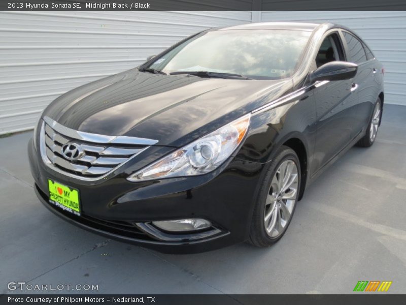 Midnight Black / Black 2013 Hyundai Sonata SE
