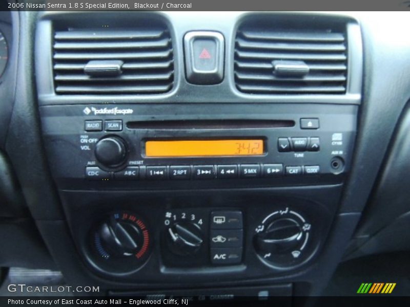 Blackout / Charcoal 2006 Nissan Sentra 1.8 S Special Edition