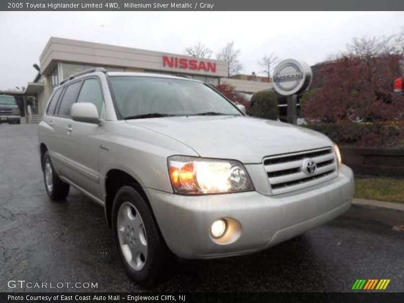 Millenium Silver Metallic / Gray 2005 Toyota Highlander Limited 4WD