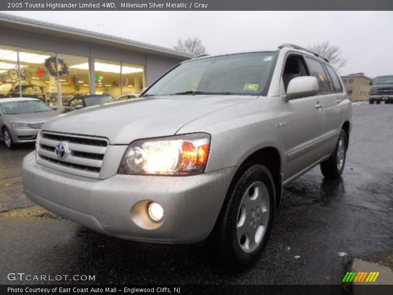 Millenium Silver Metallic / Gray 2005 Toyota Highlander Limited 4WD