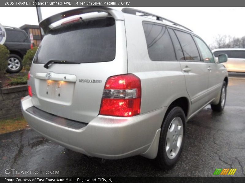Millenium Silver Metallic / Gray 2005 Toyota Highlander Limited 4WD