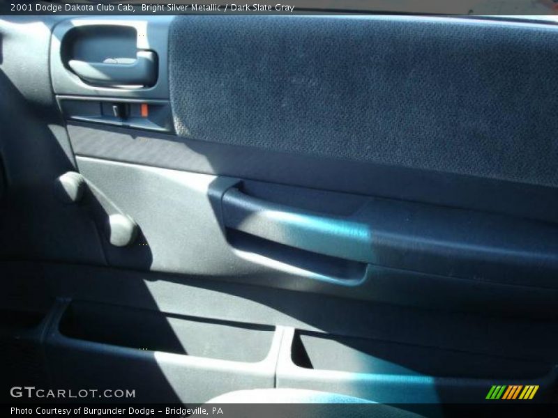 Bright Silver Metallic / Dark Slate Gray 2001 Dodge Dakota Club Cab