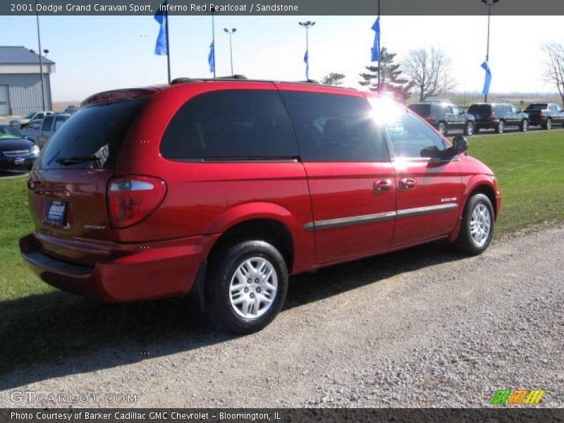 Inferno Red Pearlcoat / Sandstone 2001 Dodge Grand Caravan Sport