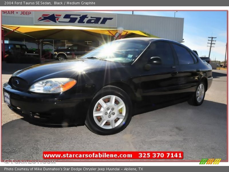 Black / Medium Graphite 2004 Ford Taurus SE Sedan