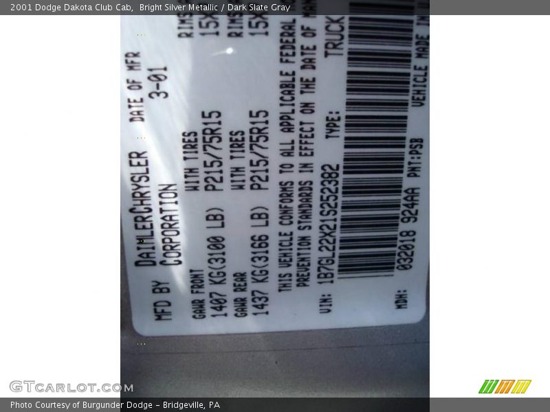 Bright Silver Metallic / Dark Slate Gray 2001 Dodge Dakota Club Cab