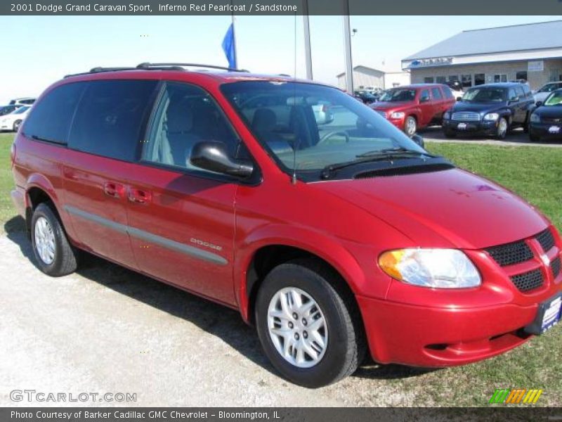 Inferno Red Pearlcoat / Sandstone 2001 Dodge Grand Caravan Sport