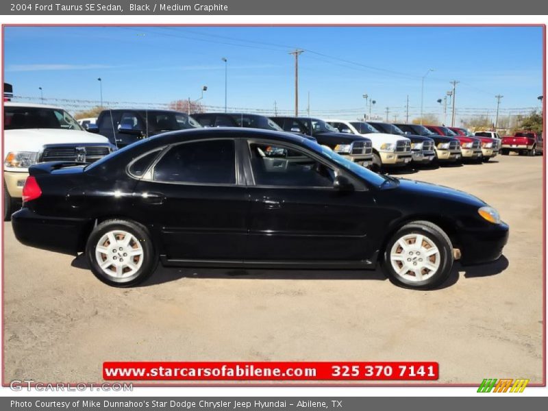 Black / Medium Graphite 2004 Ford Taurus SE Sedan