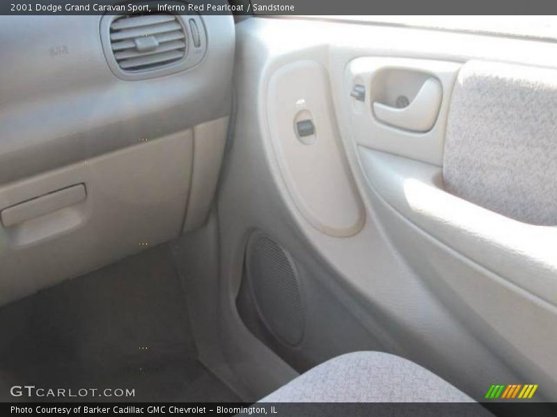 Inferno Red Pearlcoat / Sandstone 2001 Dodge Grand Caravan Sport
