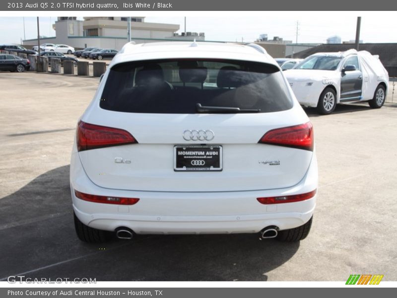 Ibis White / Black 2013 Audi Q5 2.0 TFSI hybrid quattro