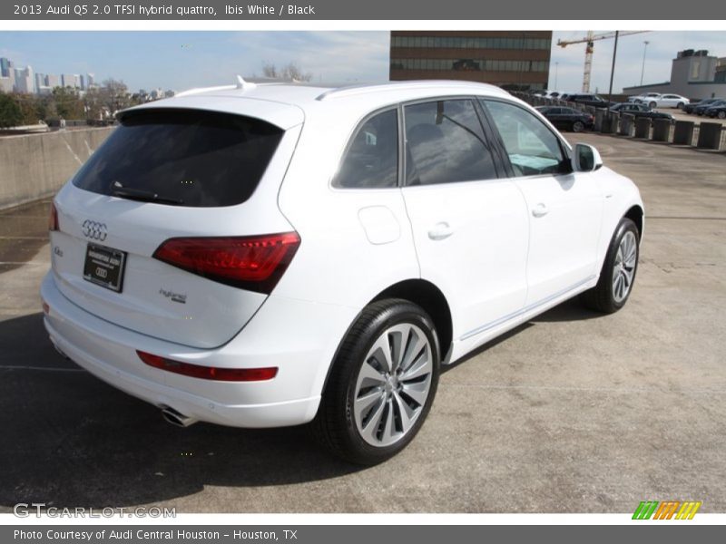 Ibis White / Black 2013 Audi Q5 2.0 TFSI hybrid quattro