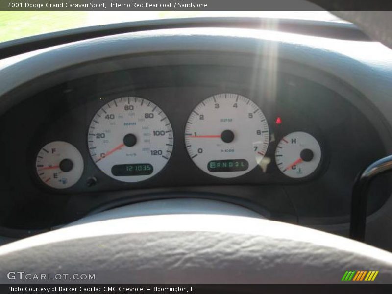Inferno Red Pearlcoat / Sandstone 2001 Dodge Grand Caravan Sport