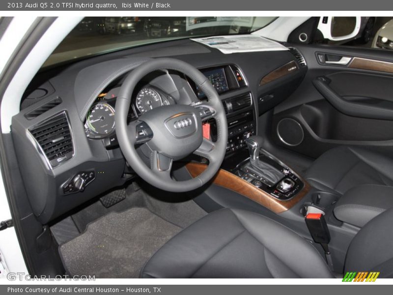  2013 Q5 2.0 TFSI hybrid quattro Black Interior