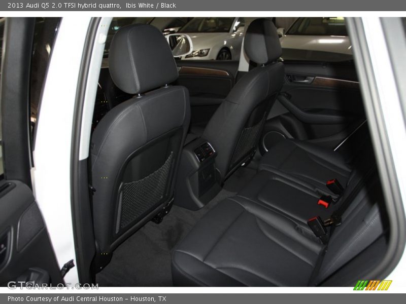 Ibis White / Black 2013 Audi Q5 2.0 TFSI hybrid quattro