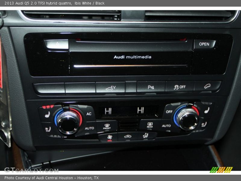 Audio System of 2013 Q5 2.0 TFSI hybrid quattro