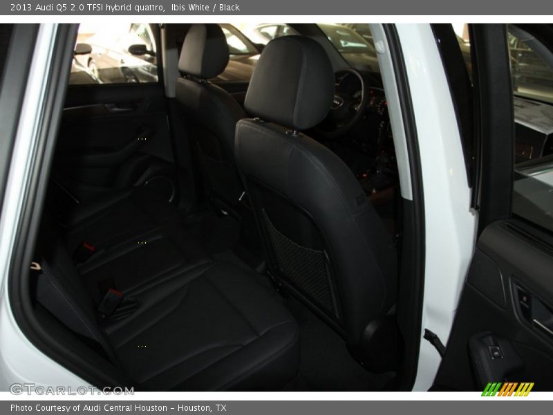 Ibis White / Black 2013 Audi Q5 2.0 TFSI hybrid quattro