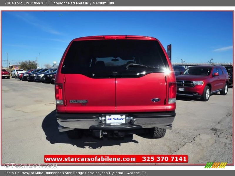 Toreador Red Metallic / Medium Flint 2004 Ford Excursion XLT